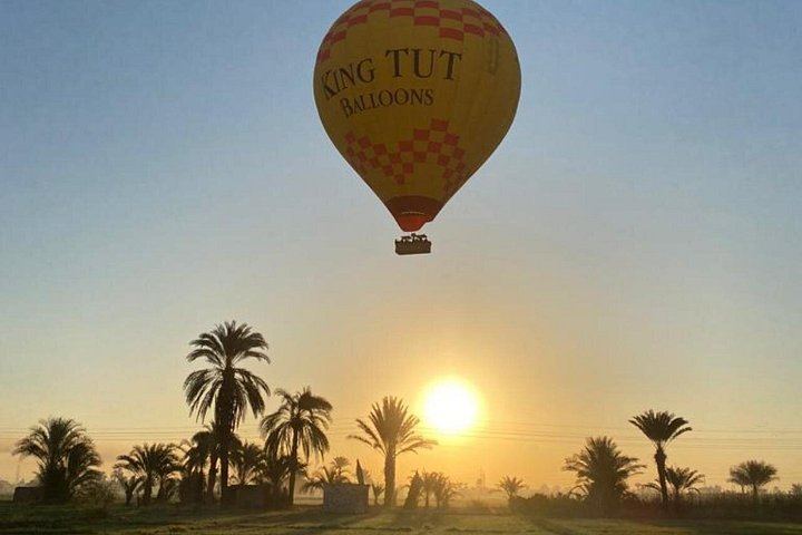 Hot Air Balloon Luxor: Take Off Before Sunrise