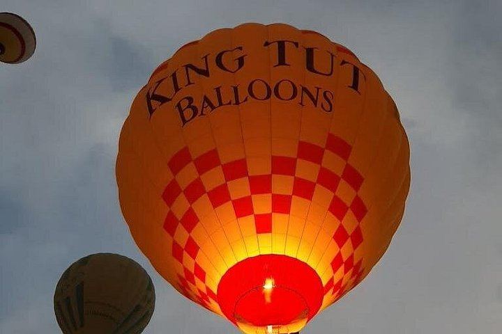 Hot Air Balloon Luxor: Take Off Before Sunrise