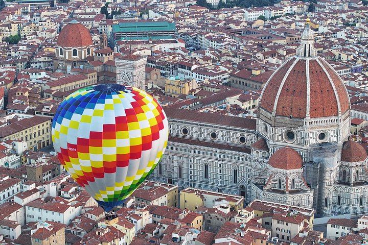 Hot Air Balloon over Florence: Duomo and Arno Views