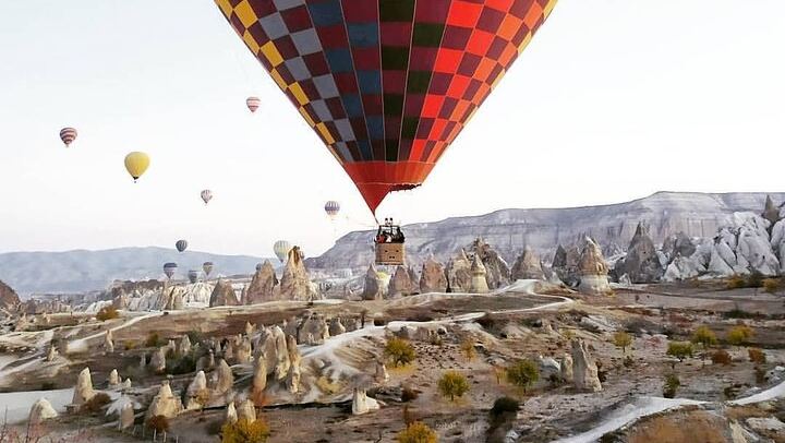 Vol en montgolfière à Cappadoce, vol matinal au lever du soleil (2/8)