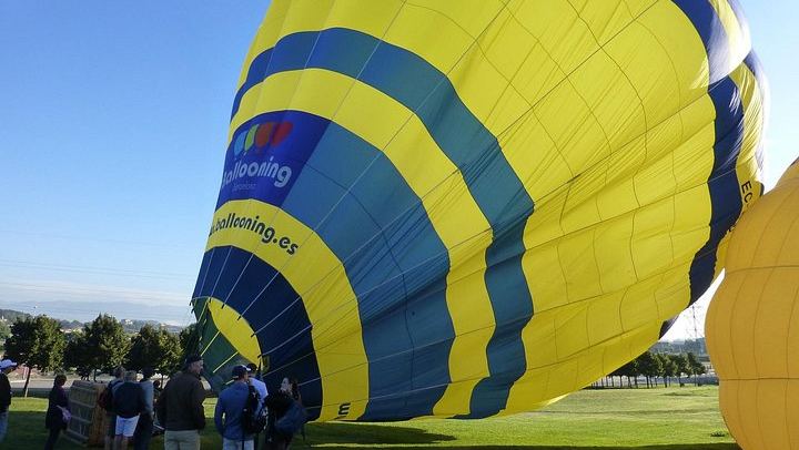 Hot Air Balloon Ride Catalonia with Barcelona Pickup