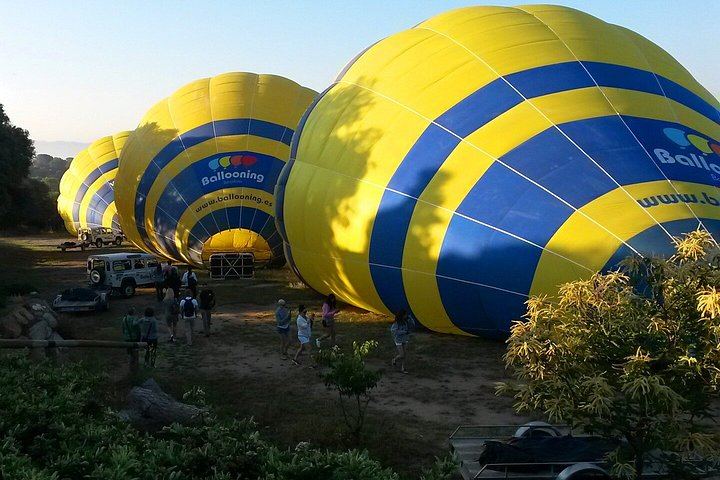 Hot Air Balloon Ride Catalonia with Barcelona Pickup