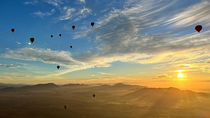 Hot Air Balloon Sunrise Flight Marrakech with German Guide