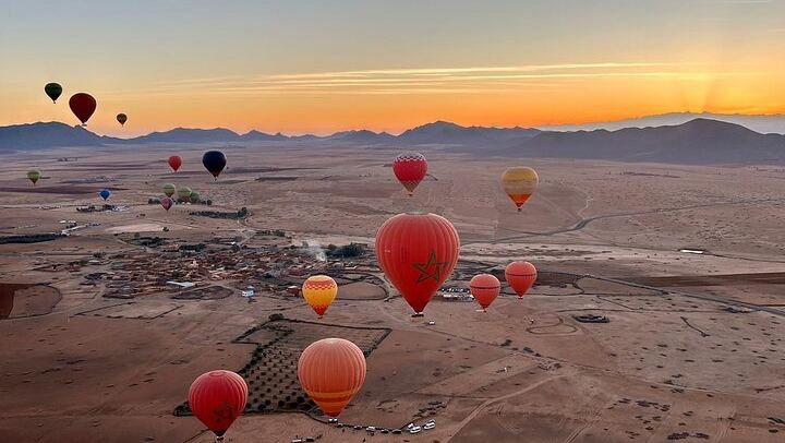 Hot Air Balloon Sunrise Flight Marrakech with German Guide