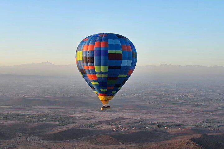 Hot Air Balloon Sunrise Flight Marrakech with German Guide