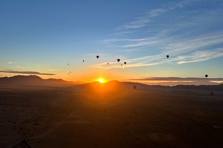 Hot Air Balloon Sunrise Flight Marrakech with German Guide