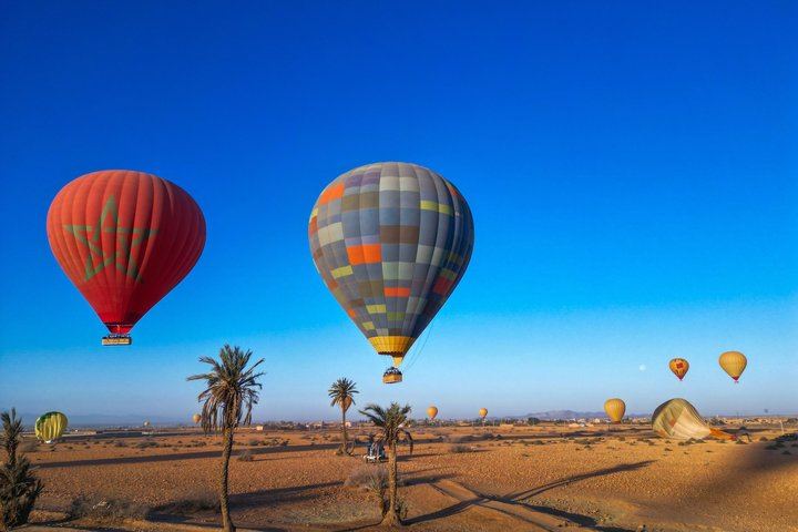 Hot Air Balloon Sunrise Flight Marrakech with German Guide