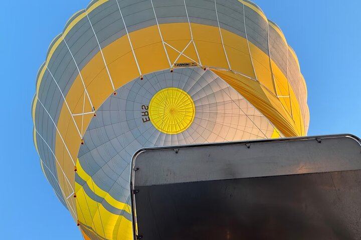 Hot Air Balloon Sunrise Tour with free transport in Dubai