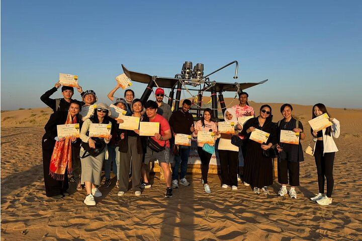 Hot Air Balloon Sunrise Tour with free transport in Dubai