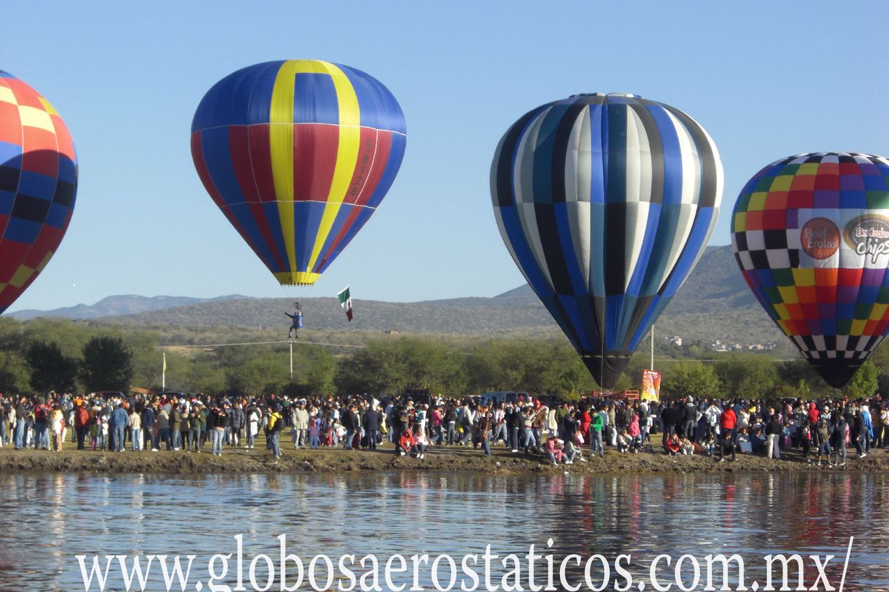 Hot air balloons at Teotihuacan, Mexico