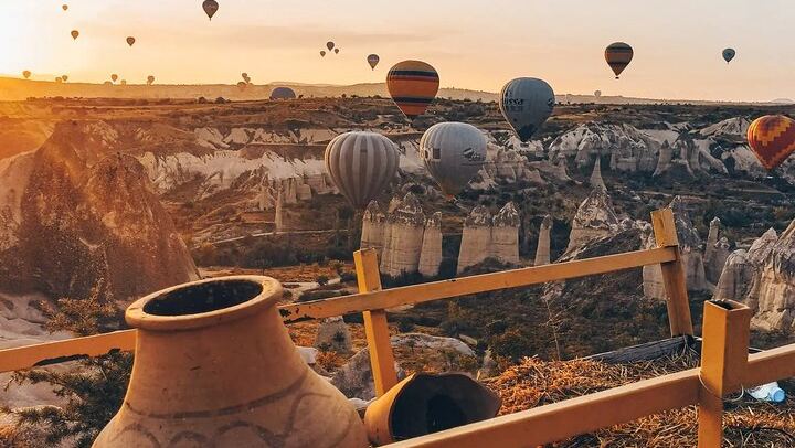 Hot Air Balloons in Soganli Valley Cappadocia Sightseeing Tour