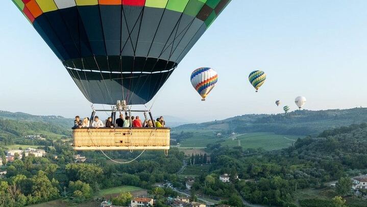 Vol en montgolfière au-dessus de Florence à l'aube (3/7)