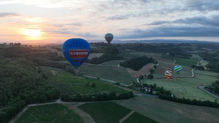 Vol en montgolfière au-dessus de Florence à l'aube (2/7)
