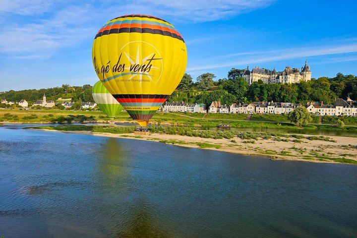 Loire Valley Balloon Flight over Chambord, Chenonceau or Cheverny