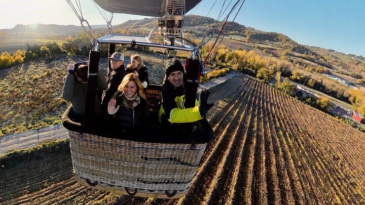 Heißluftballonfahrt über der Region Chianti und dem Val di Pesa (4/6)