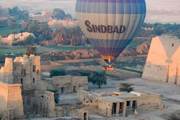 Luxor: Sunrise Hot Air Balloon Ride with Transfer