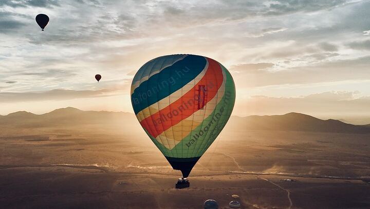 Luxury Hot Air Balloon Flight and Royal Berber Breakfast