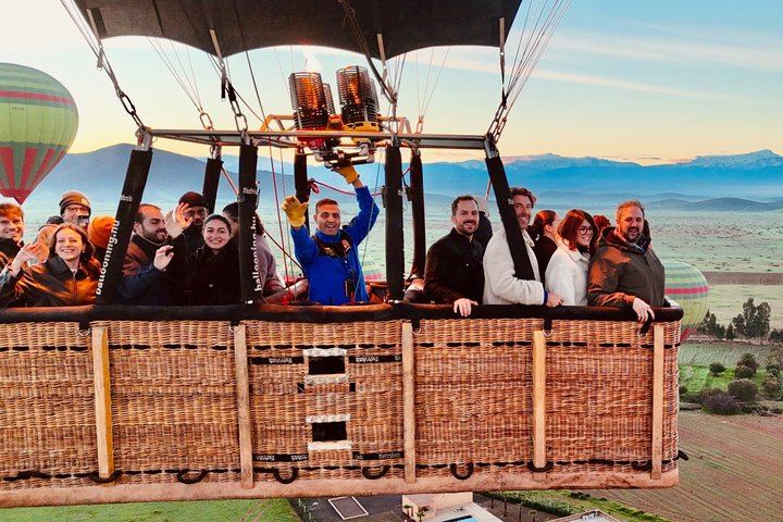 Luxury Hot Air Balloon Flight and Royal Berber Breakfast