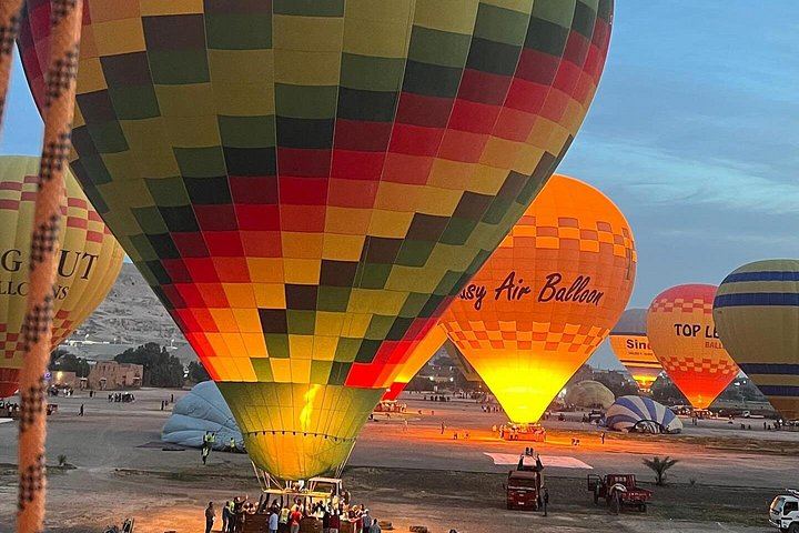 Luxury Hot Air Balloon Luxor with Private Basket