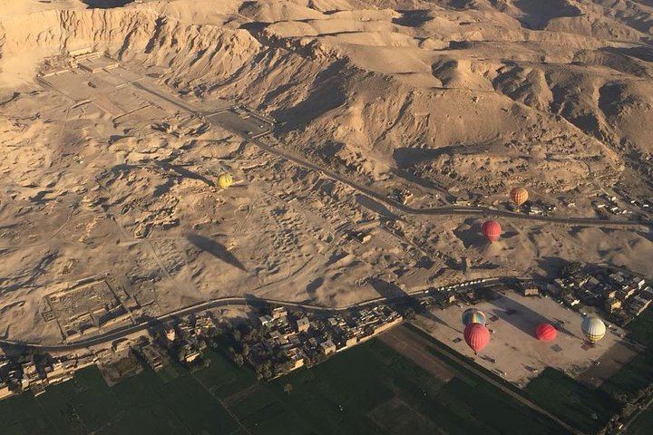 Luxury Hot Air Balloon Riding in Luxor