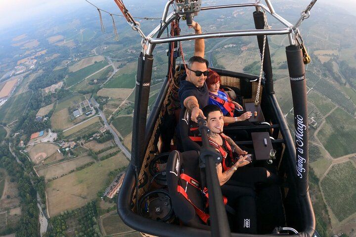 Luxury Private Balloon Flight over Tuscany from Florence