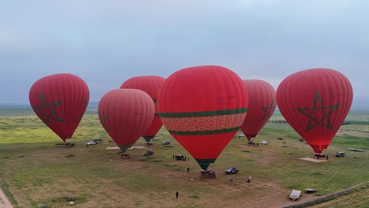 Marrakech Desert Balloon Flight with Atlas Views and Breakfast