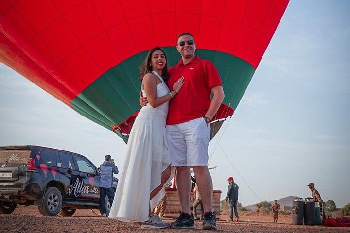 Marrakech Desert Balloon Flight with Atlas Views and Breakfast
