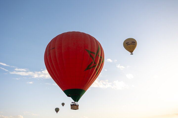 Marrakech Desert Balloon Flight with Atlas Views and Breakfast
