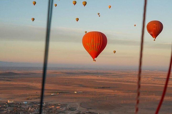 Marrakech Desert Balloon Flight with Atlas Views and Breakfast
