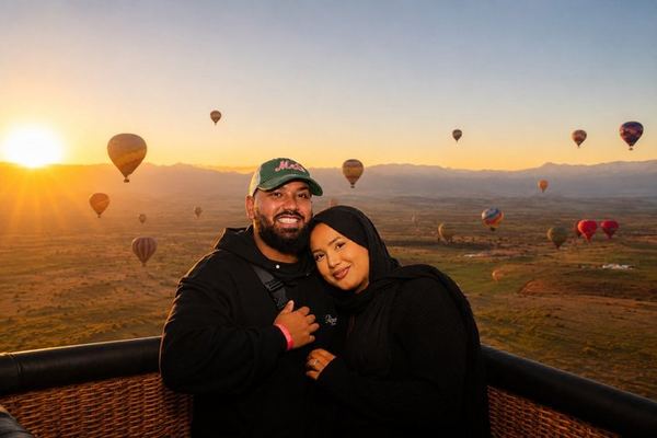 Marrakech Balloon Ride with Berber Breakfast and a Camel Trek in the Palmeraie