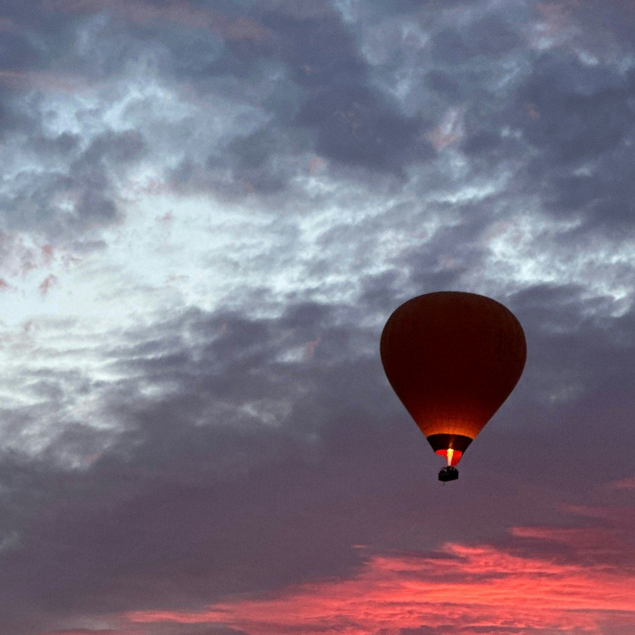 Marrakech Sunrise Hot Air Balloon, Transfers and Breakfast
