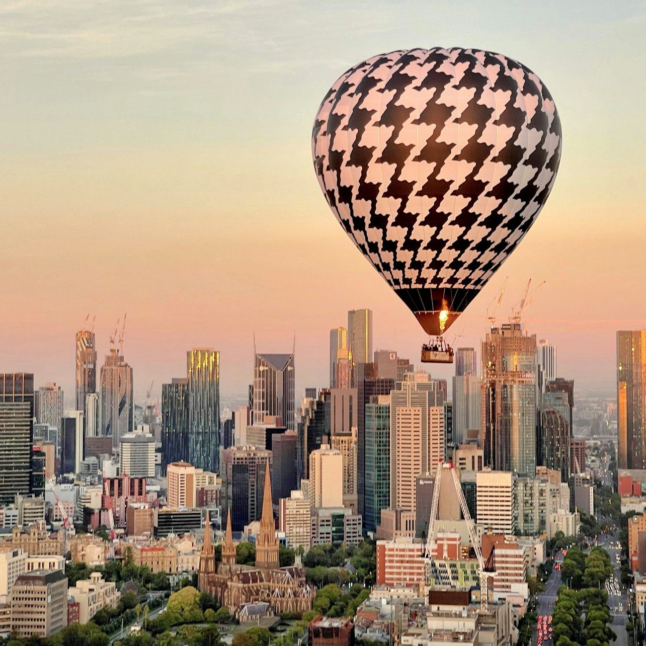 Melbourne Hot Air Balloon Flight over the City at Sunrise