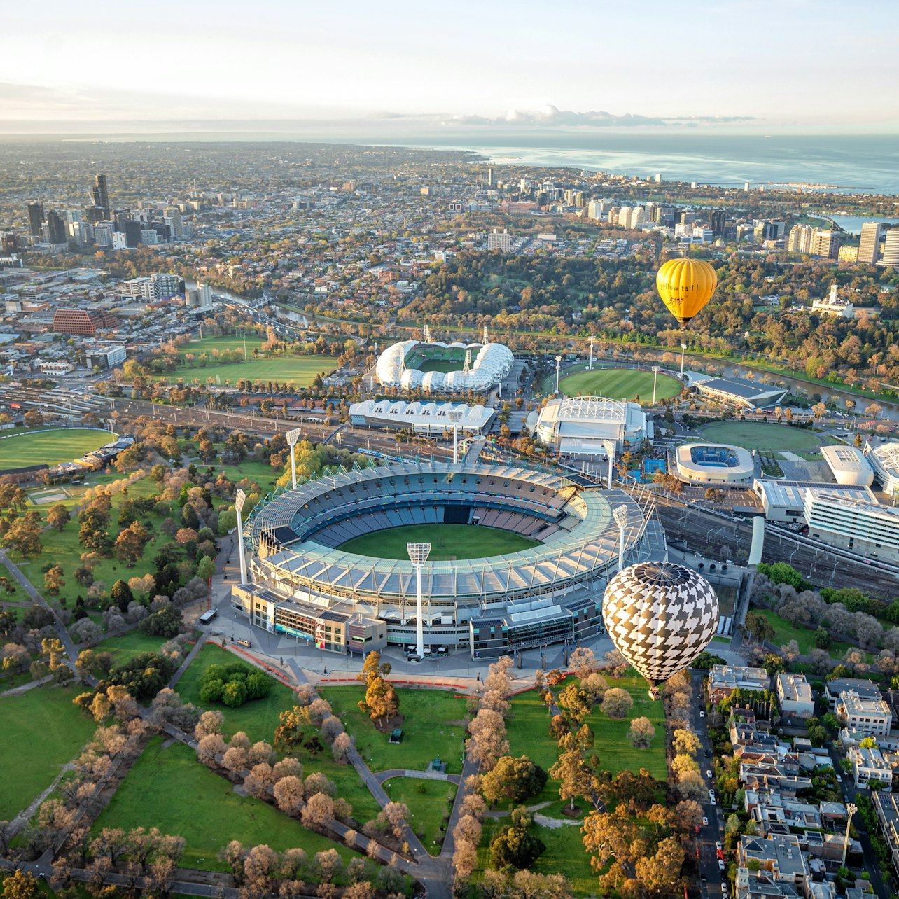 Melbourne Hot Air Balloon Flight over the City at Sunrise