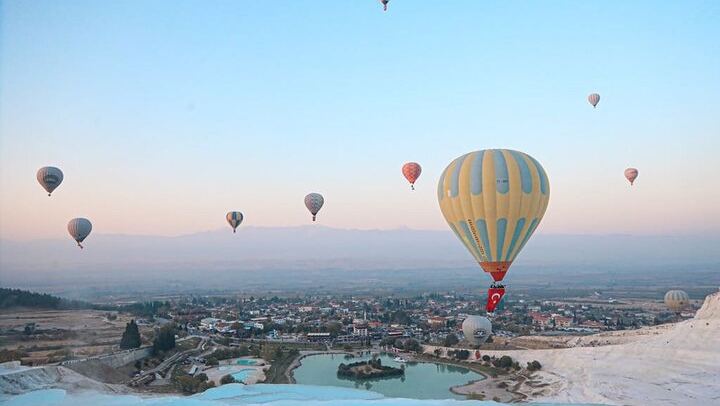 Pamukkale Balloon Flight over the Travertines and Hierapolis, with Hotel Transfers (3/8)