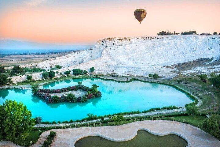 Pamukkale Balloon Flight over the Travertines and Hierapolis, with Hotel Transfers (1/8)