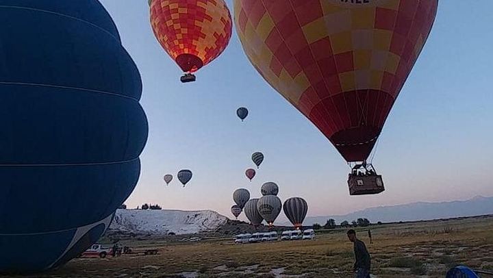 Pamukkale Hot Air Balloon tour - Turkey