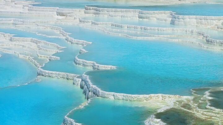 Pamukkale Hot Air Balloon Tour with Breakfast and Champagne
