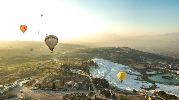 Pamukkale: Sunrise Balloon Flight Above Travertines & Ruins