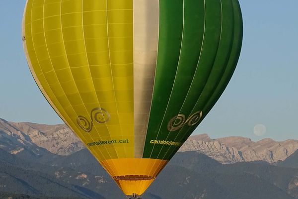 Balloon Flight over the Cerdanya, the Segre Valley and the Pyrenees