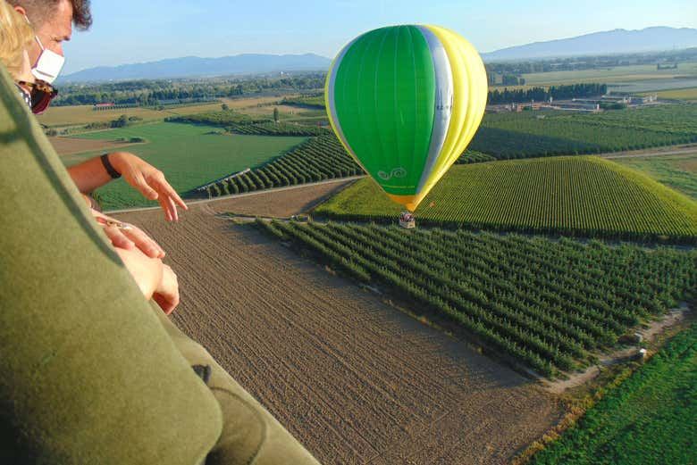 Paseo en globo por la Costa Brava