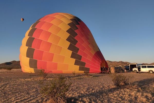 Paseo al amanecer en Phoenix en el globo aerostático de pasajeros más grande de Estados Unidos