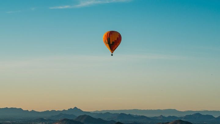 Phoenix Morning Hot Air Balloon Ride with Bubbly + Breakfast