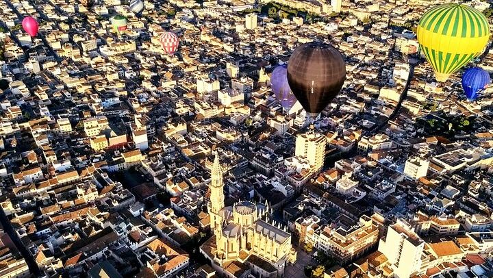 Private Balloon Flight Over Mallorca for Two People