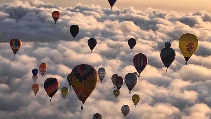 Romantic Sunrise Balloon Tour in Majorca
