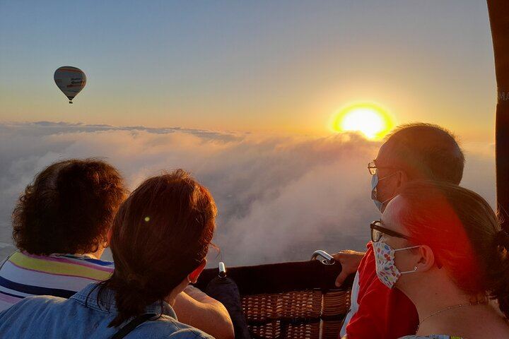 Romantic Sunrise Balloon Tour in Majorca