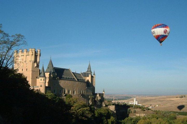 Segovia from the Skies: Sunrise Balloon Ride