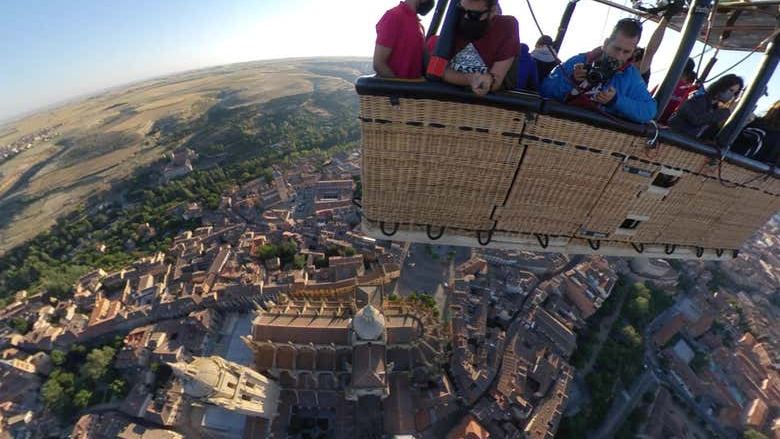 Segovia Hot Air Balloon Ride from Madrid with Transfer