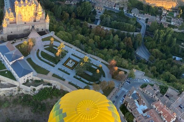 Segovia Hot Air Balloon Flight with Breakfast and Cava