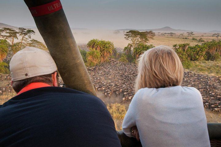 Serengeti Balloon Safari and authentic bush breakfast