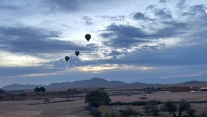 Small-Group Sunrise Balloon Flight over Marrakech with Berber Breakfast (4/12)